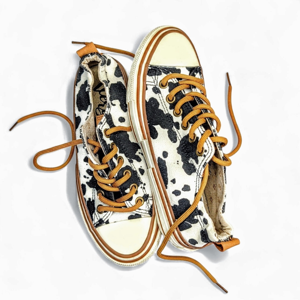 Very G Womens Cow Print Sneakers Shoes Size 6 Drianna Black White Canvas Lace Up